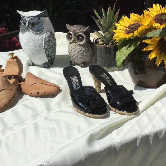 Shoes - Picture 1 of 3